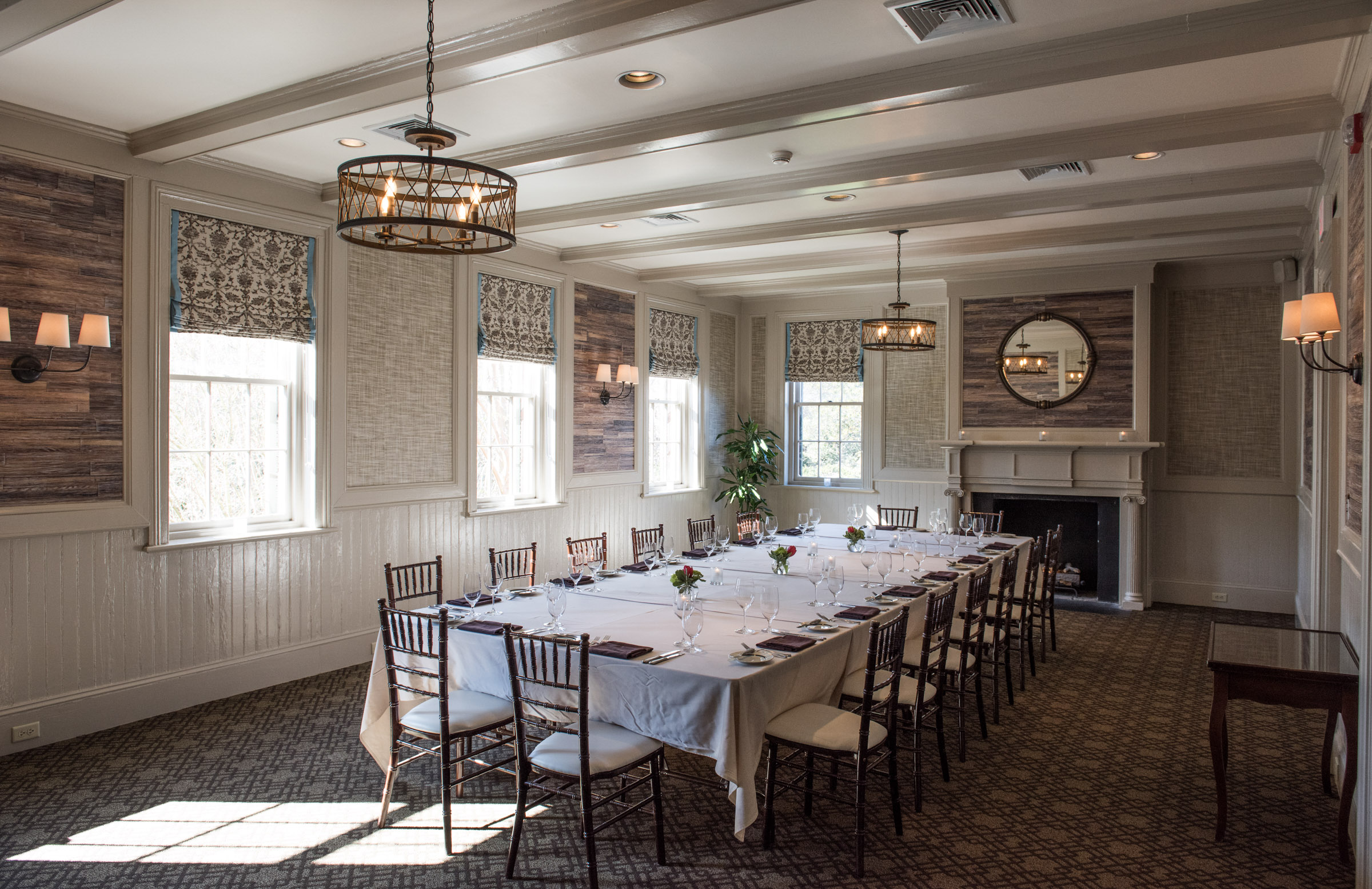 Circa dining room